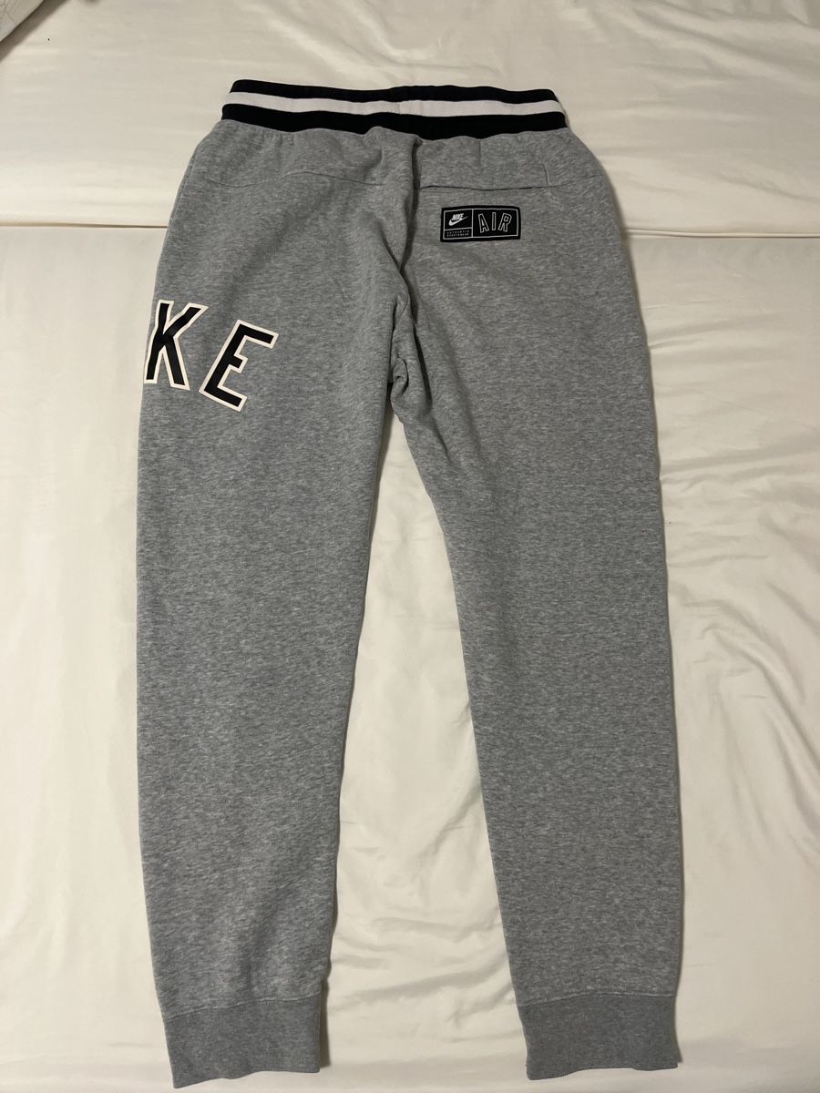 Nike Hosen: Nike Authentic Sportswear Trainerhosen – Gebraucht aus Sarnen von flo_25mp 1