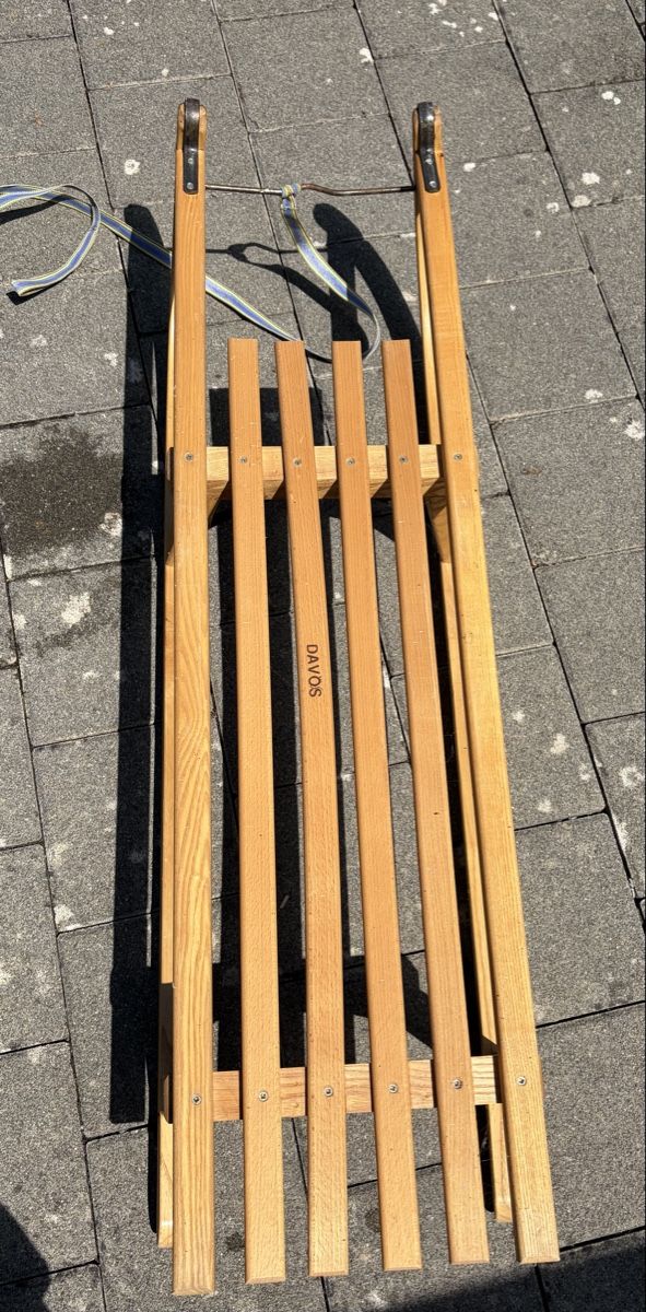 Davos Luge: Original Davoser Schlitten – D'occasion à Wichtrach par angizmo
