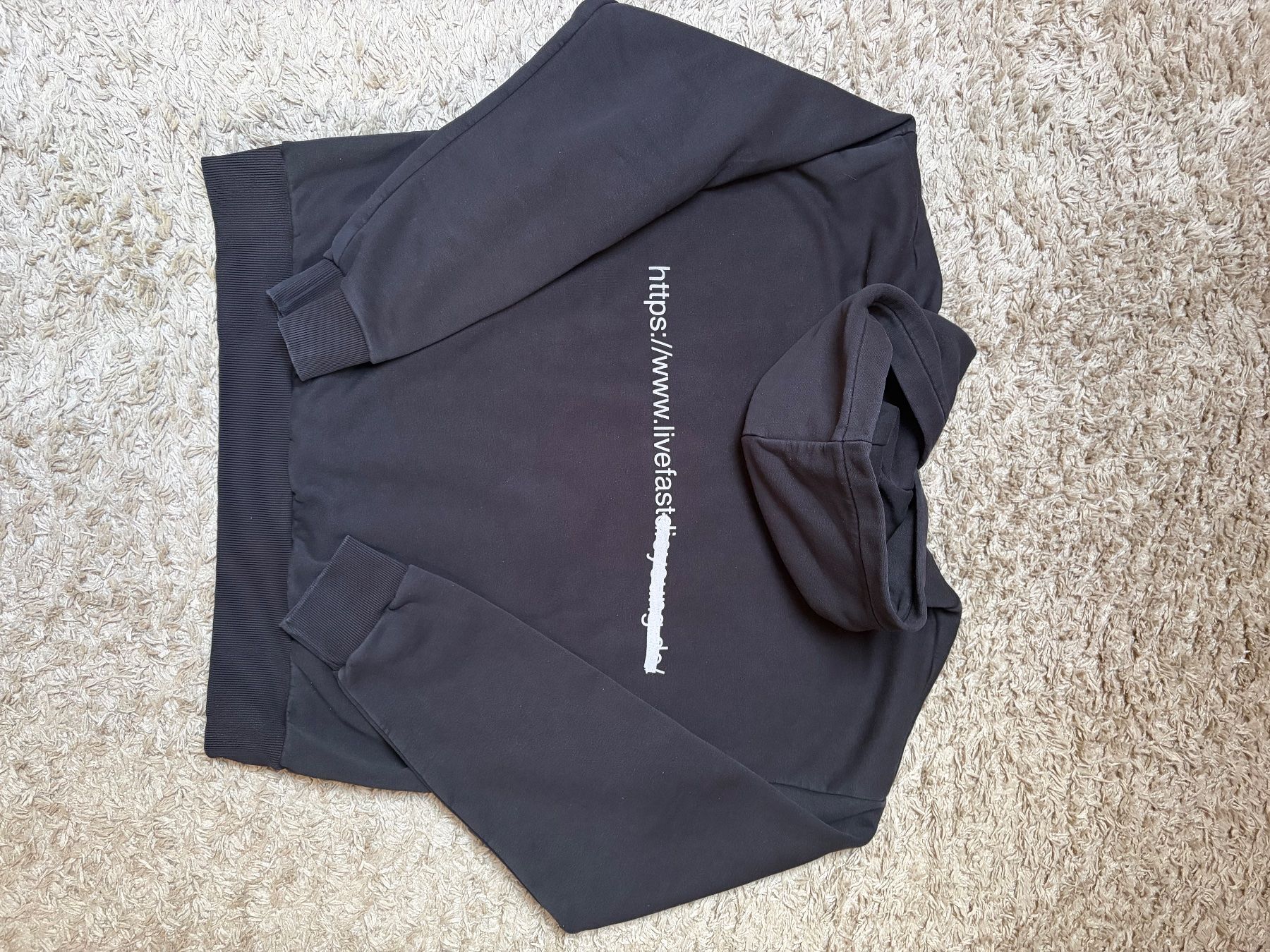 Live Fast Die Young Maglioni & Felpe: LFDY Hoodies 3er Pack – Usato da Visperterminen venduto da lgresell 4