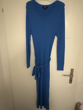 Strickkleid C&A blau langarm mit Gürtel Grösse S neuwertig