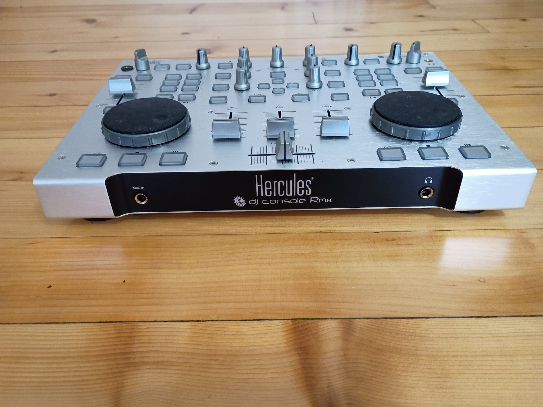 Hercules Console di mixaggio: Hercules dj console RMX – Usato da Delémont venduto da Burberry 2