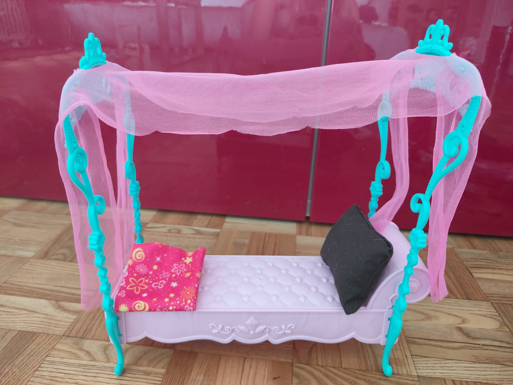 Giocattoli: Barbiepuppen mit Zubehör – Usato da Hinwil venduto da grb02 2