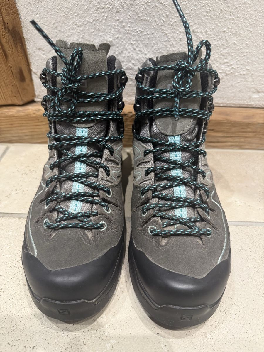 Salomon Damenschuhe: Wanderschuhe von Salomon – Neu (gemäss Beschreibung) aus Effretikon von Pati_44
