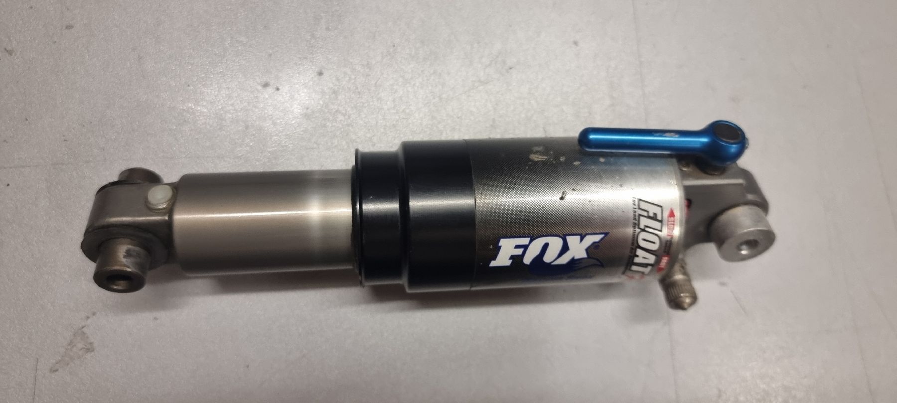 Fox Pièces détachées: Fox Float RC Dämpfer  – D'occasion à Seon par Stibinio 2