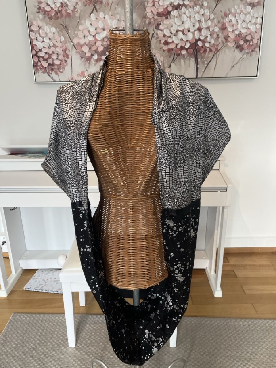 Foulard & Sciarpe: Schal, Stola mit Silbermuster – Usato da Solothurn venduto da Bobesch08 2