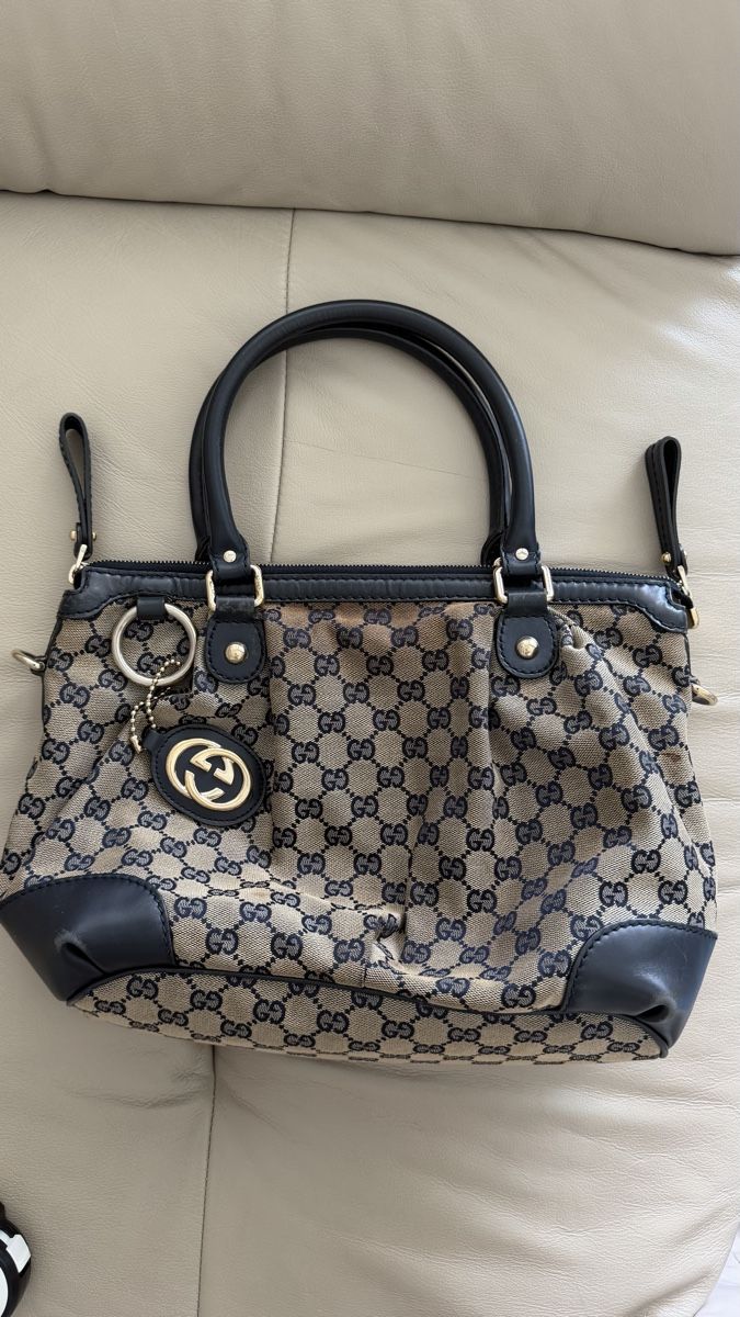 Gucci Borse da donna: Sac à main Gucci en toile GG  – Usato da Mont-sur-Lausanne venduto da summerblue