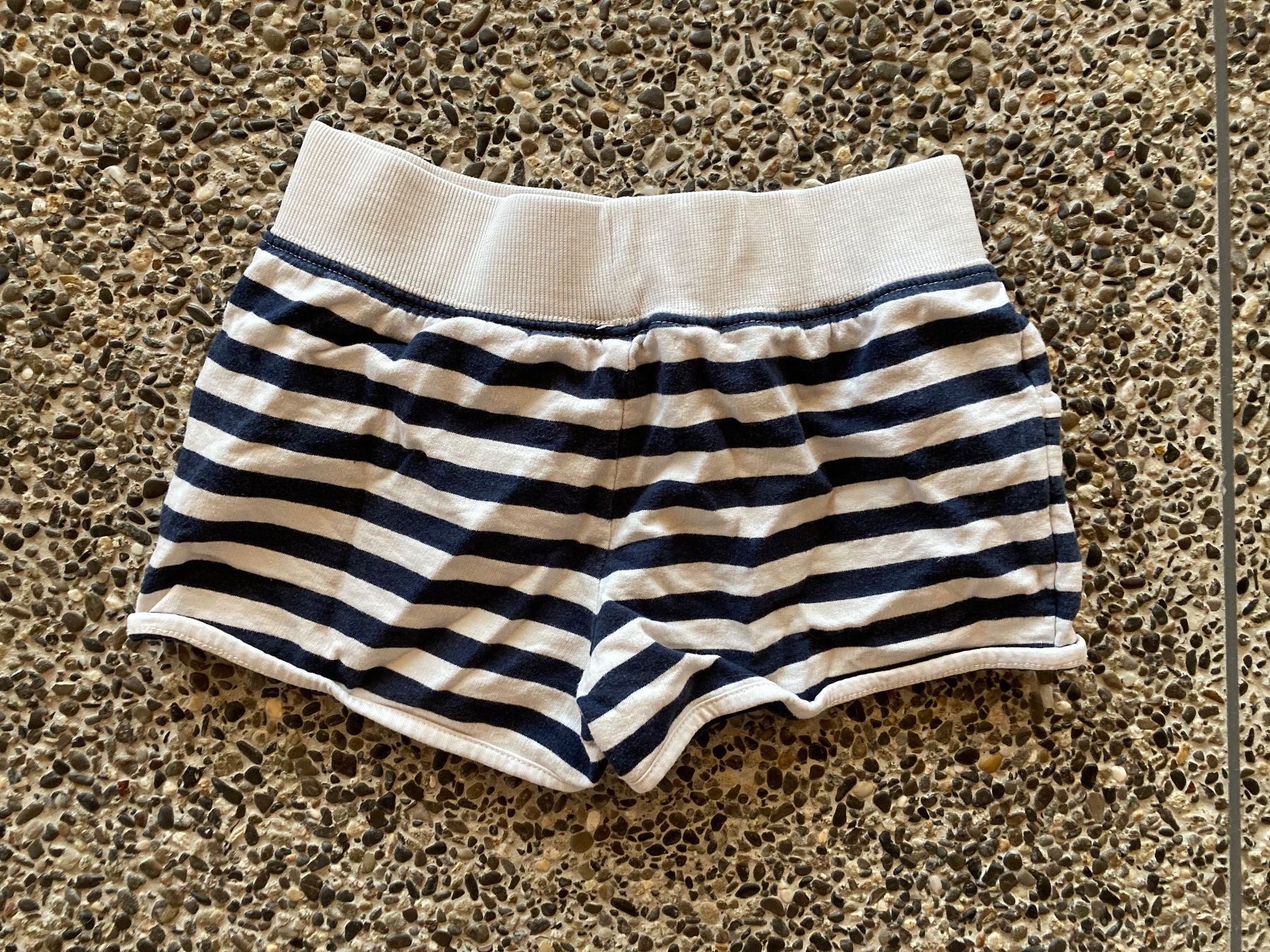 Pantaloni: Shorts, kurze Hose, Gr. 128 10% BW – Usato da Aetingen venduto da Nadinsky 2