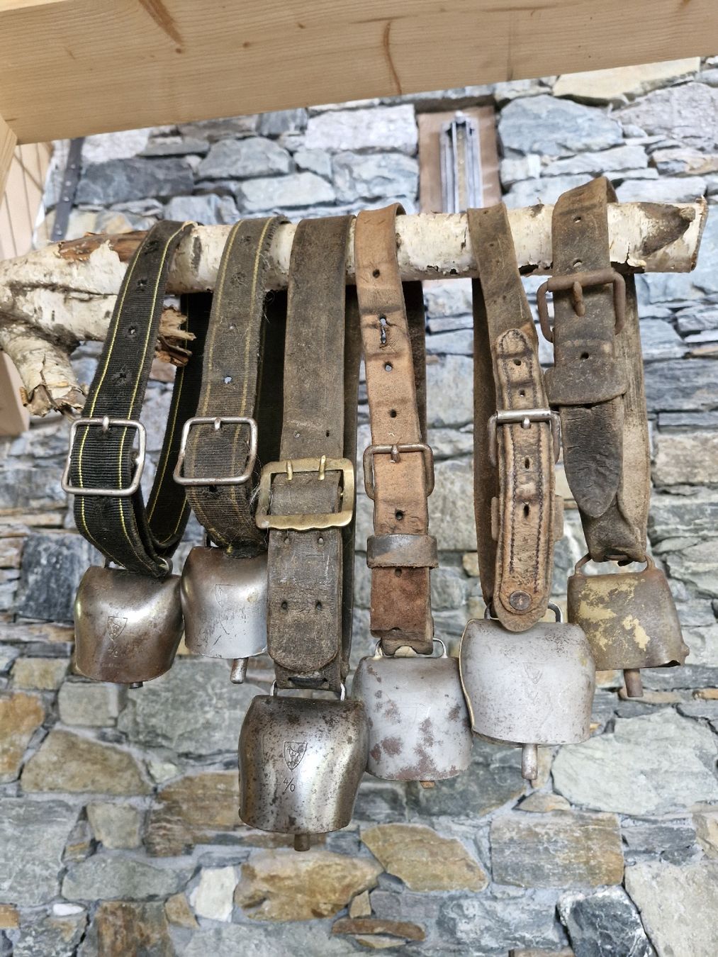 Campanacci mucche: Treicheln Glocken  – Usato da Guarda venduto da rue_bpd7 1
