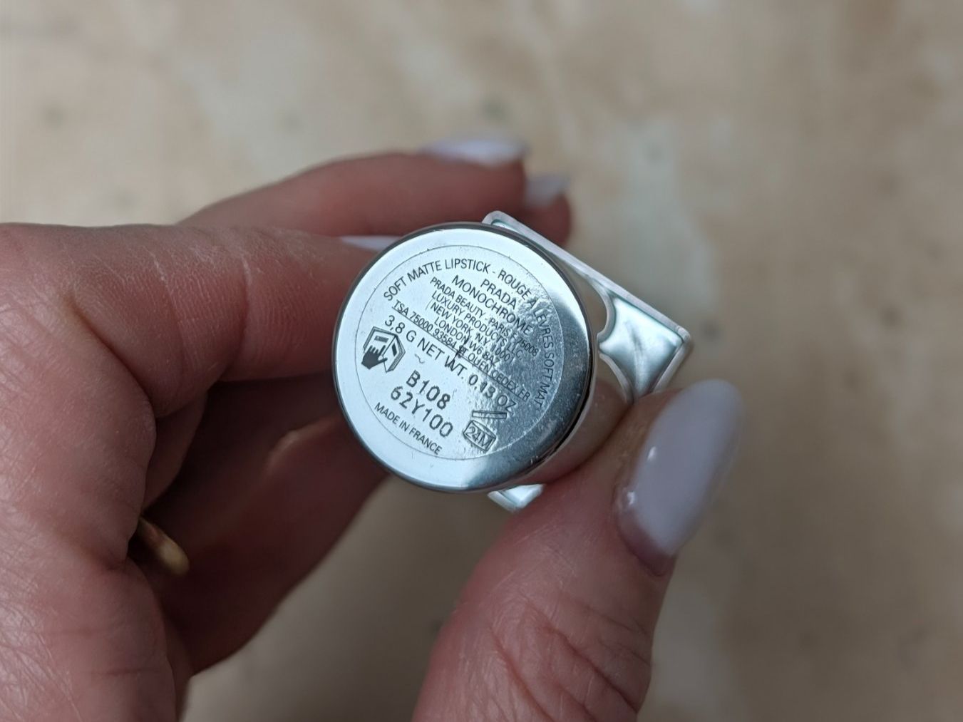Make-up: Prada lipstick B108 beige – Neu (gemäss Beschreibung) aus Altendorf von jak_lkk8 4