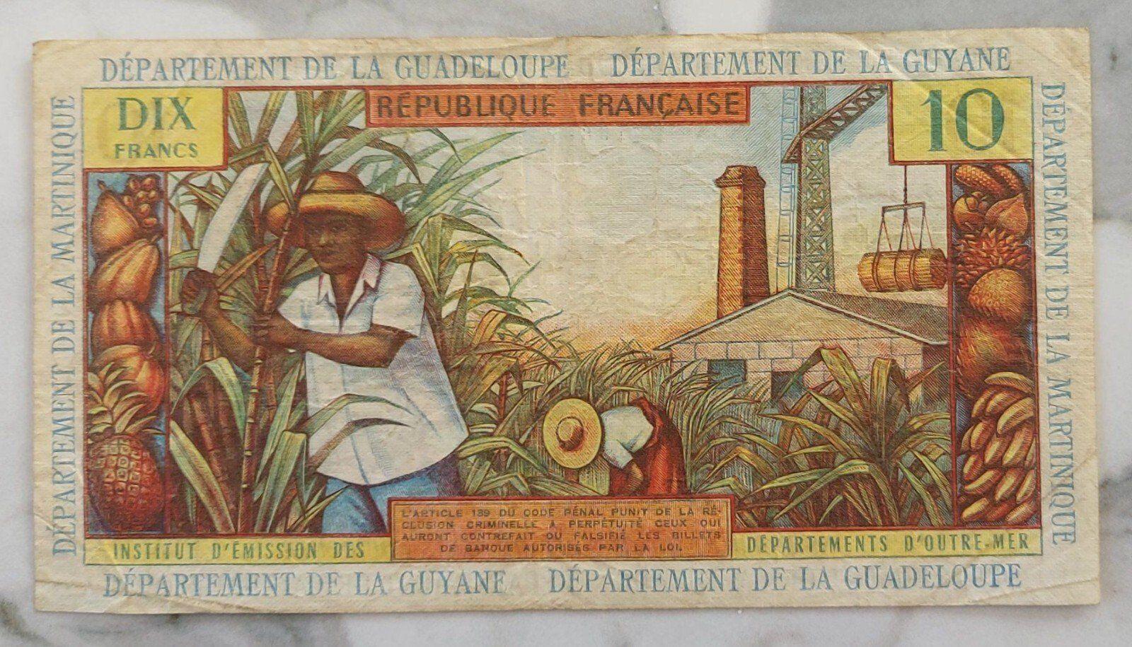 Banknoten: ANTILLES FRANÇAISES Guyane 1963 10 FRANCS – Gebraucht aus Yens von banknotescollection 1