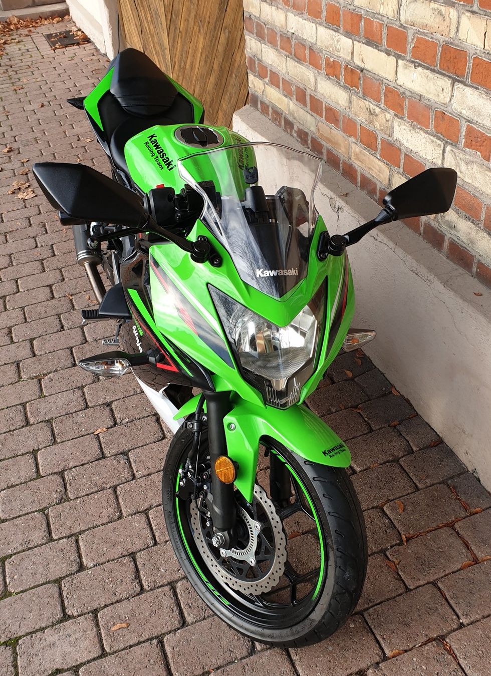 Kawasaki Strasse: KAWASAKI NINJA 125 KRT – Gebraucht aus Aarau Rohr von alpineA311 4