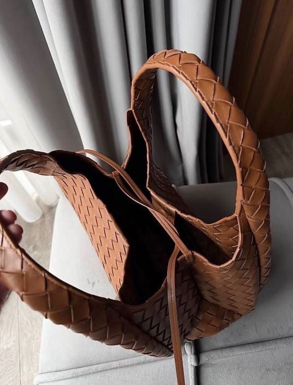 Bottega Veneta Sacs: Bottega Veneta Campana Medium Intrecciato (tannin, like new) – Neuf (Voir description) à Zollikerberg par moxima 1