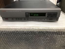 Luxman Tuner T-005