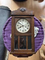 Gut erhaltene antike Wanduhr / Pendeluhr - Vintage Uhr!