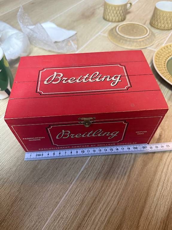 Barattoli: Breitling  Rote Schokoladenbox – Usato da Leissigen venduto da SKcool 3