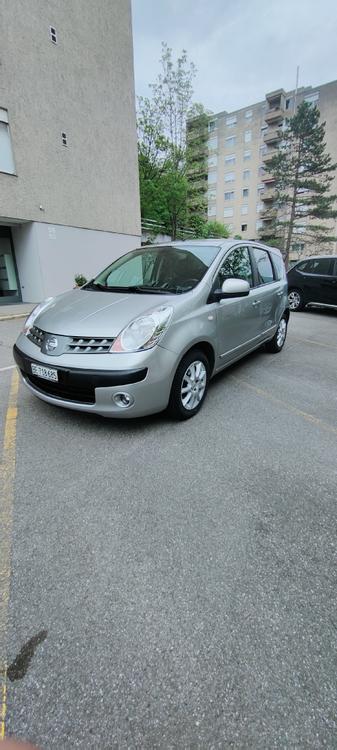 Service gepflegter Nissan Note Acenta 1.6 Automat