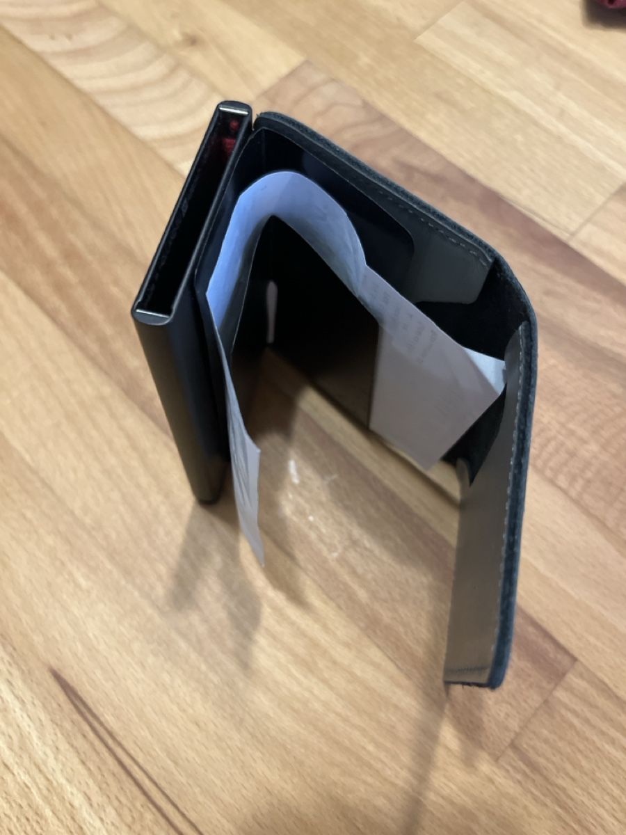 Secrid Brieftaschen: 2x Porte carte Secrid  – Gebraucht aus Genève von onemansvoice 1