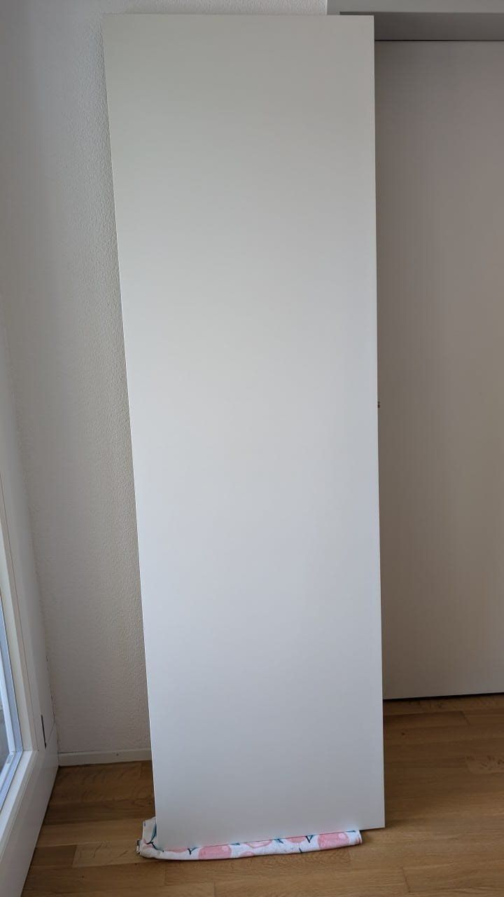Scrivanie: IKEA Schreibtisch 200x60 cm – Usato da Au SG venduto da and_cra 1