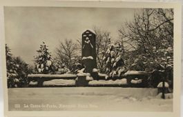 LA CHAUX-DE-FONDS  -  Monument Numa-Droz sous la Neige