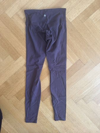 Lululemon Leggings, Lila, Grösse XS - perfekt für Yoga