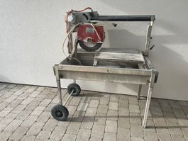 Schneidfräse für Beton