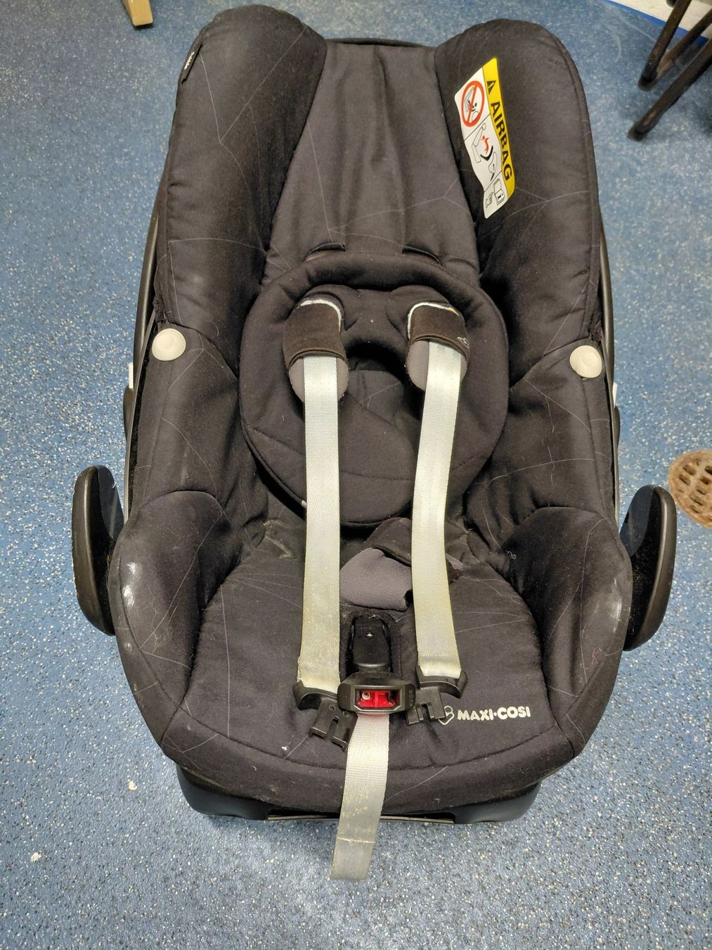 Maxi-Cosi Seggiolini per auto: Maxi Cosi Baby – Usato da Bévilard venduto da PogMania 1
