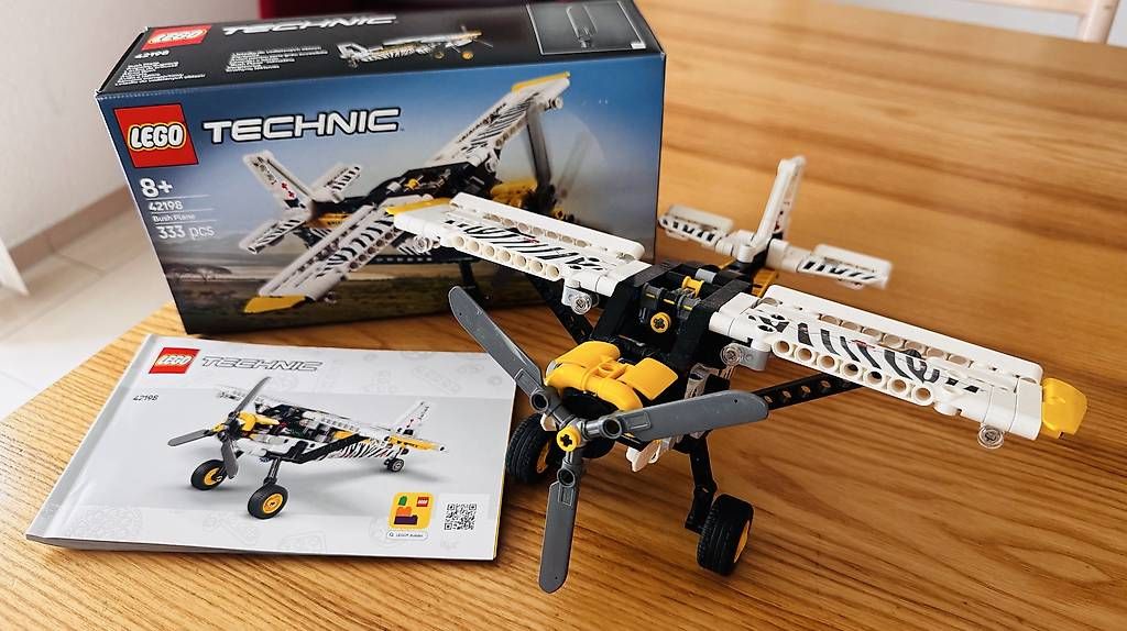 Kit di costruzioni: LEGO Technic 42198 Bush Plane  komplett – Usato da Zuchwil venduto da Segaflex