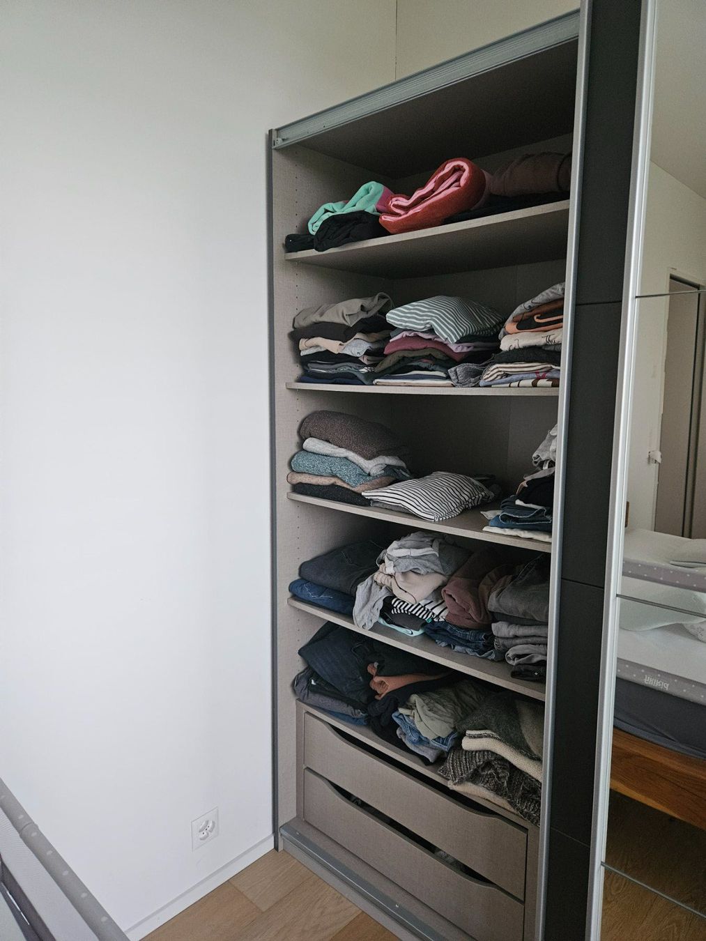 Armadi: Kleiderschrank 3-türig – Usato da Cham venduto da sw-94 1