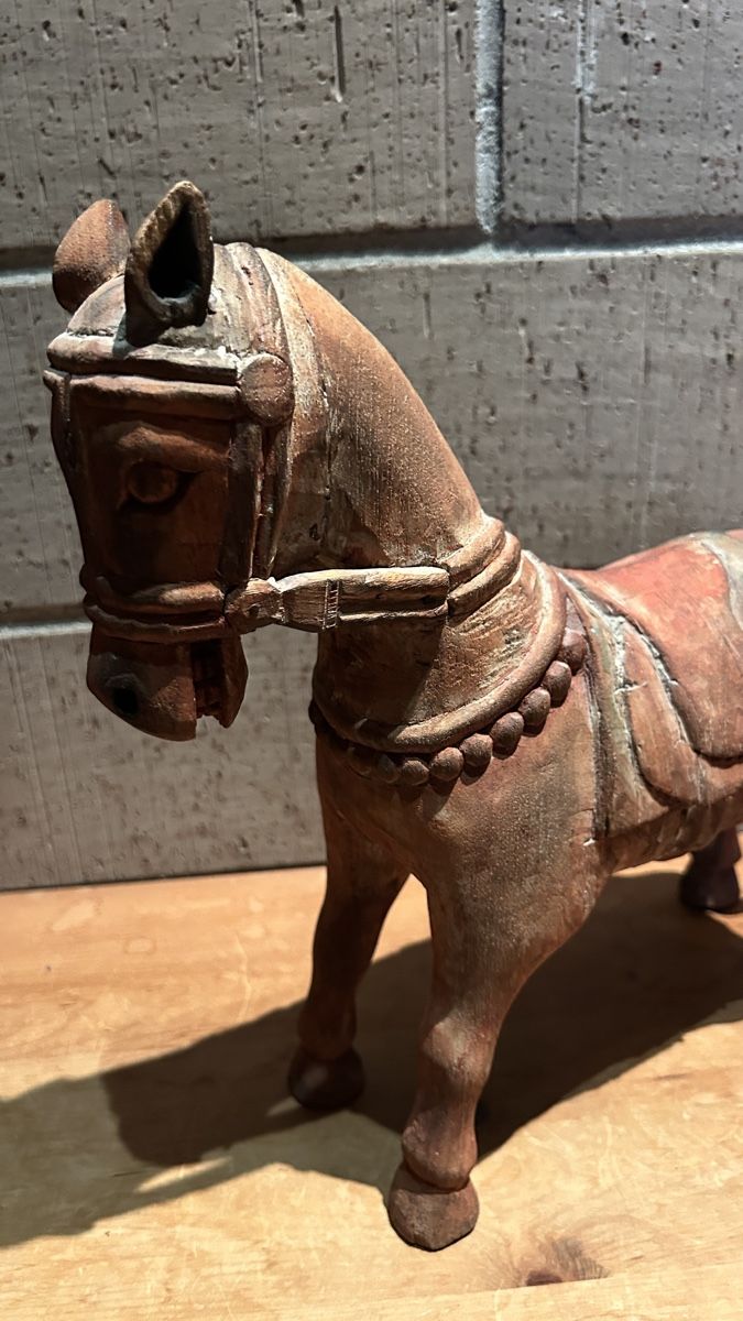Statuette: Antikes Holzpferd, handgeschnitzt – Usato da Wetzikon ZH venduto da Sesina91 7