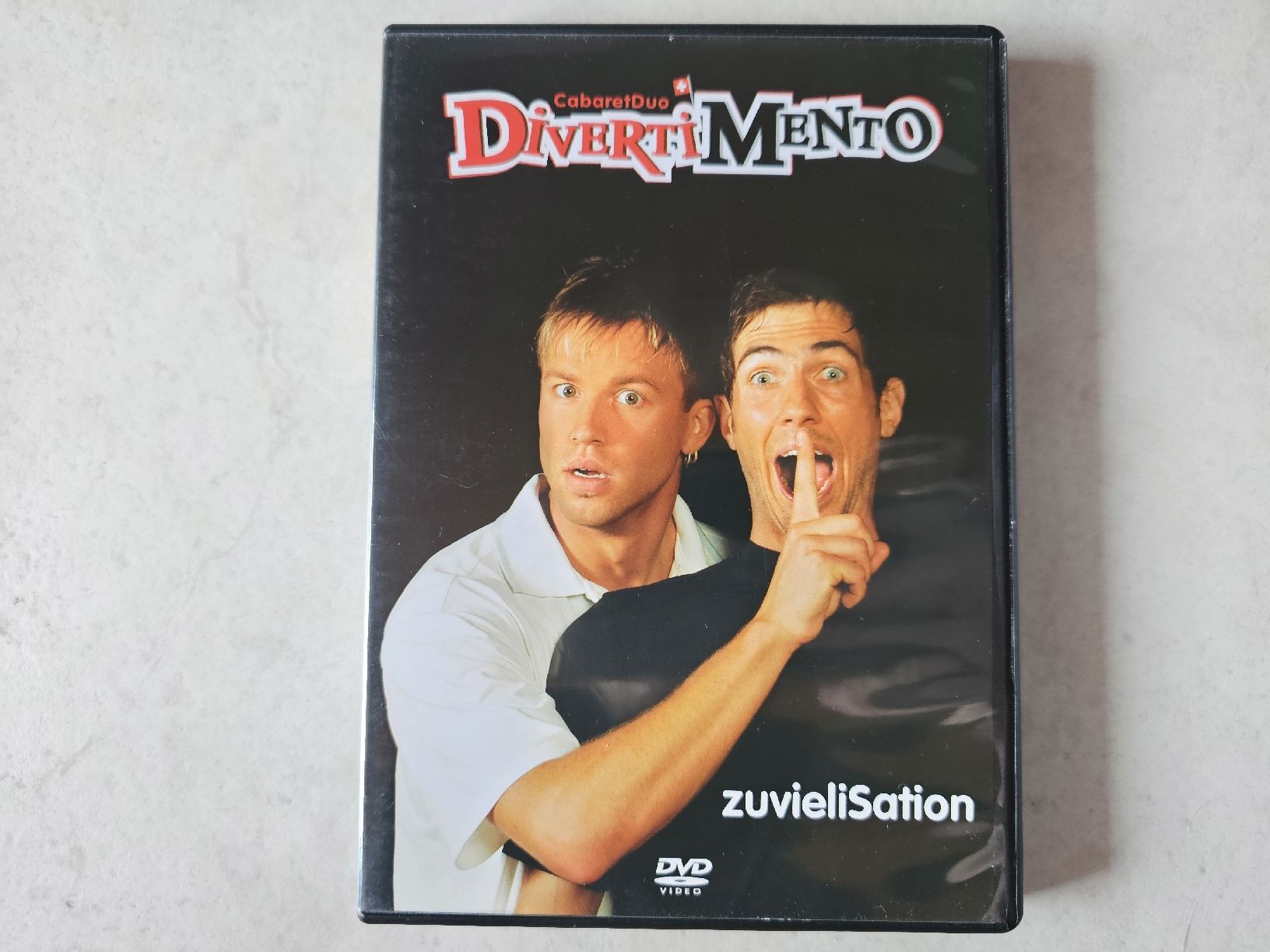 Tutti i DVDs: Divertiment  -  ZuvieliSation – Usato da Schneisingen venduto da backstore24