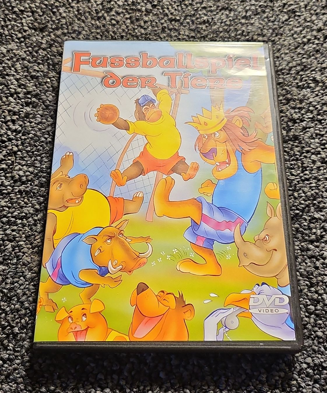 DVD Fussball der Tiere (19782) (Gebraucht) in Ruswil für CHF 1 – mit ...