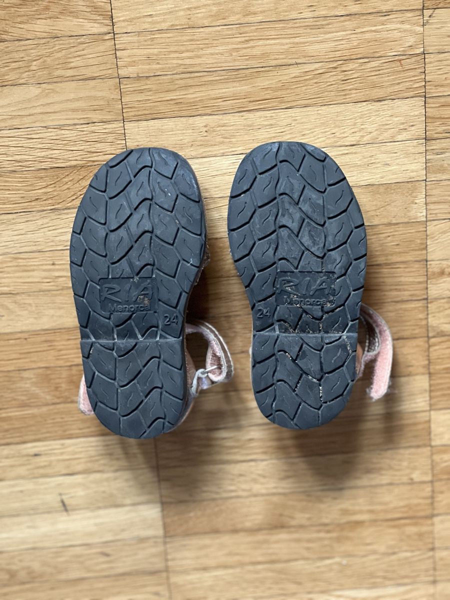 Scarpe per ragazze: RIA Menorca Glitter Sandals, Size 24 – Usato da Watt venduto da rmt07 1