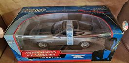 Aston Martin 007