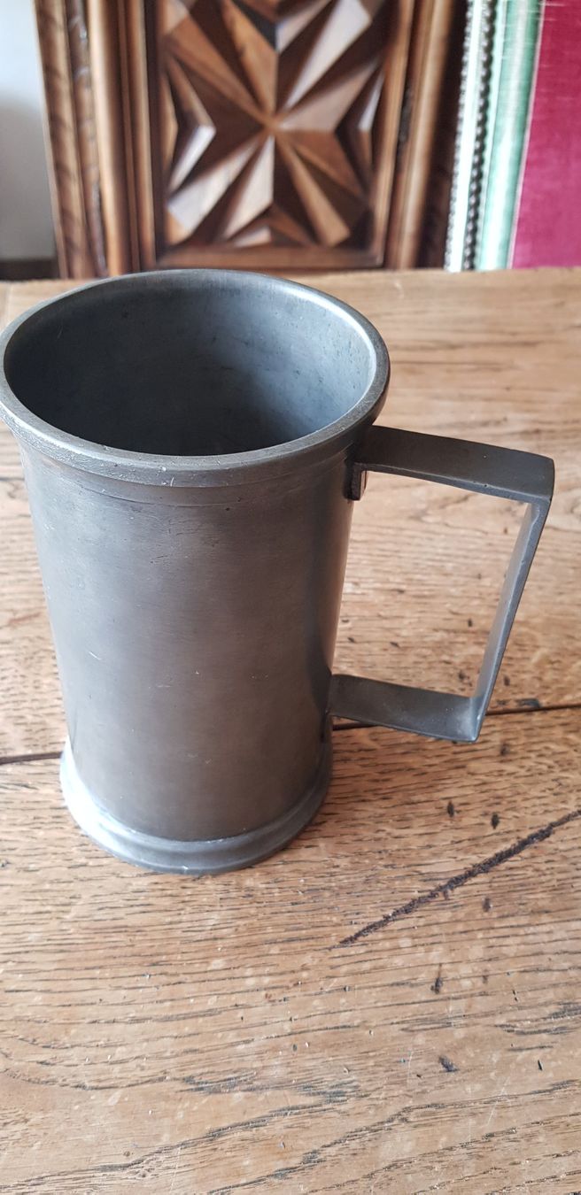 Caraffe: Pichet ancien en étain – Usato da Damvant venduto da cysco-1