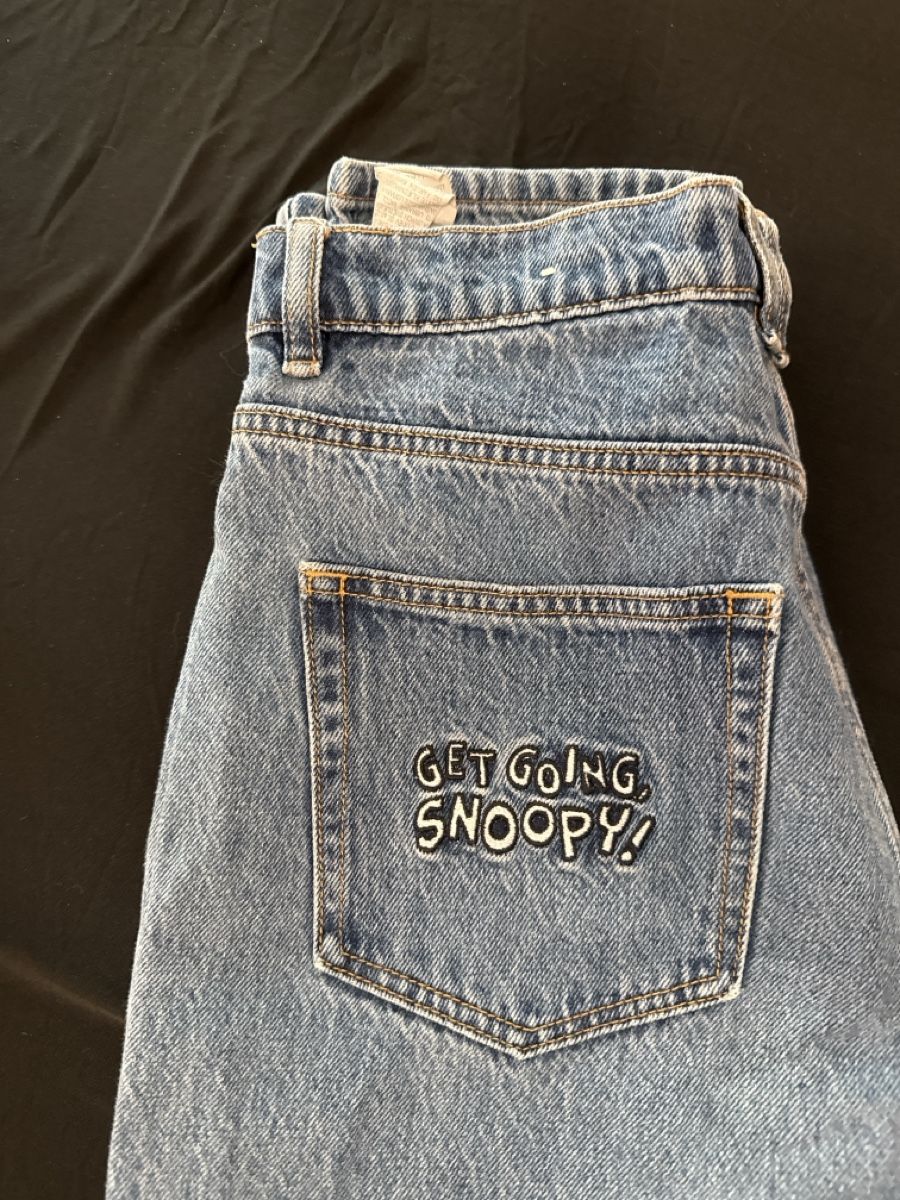 Pull&Bear Jeans: Jean Pull&Bear Peanuts bleu taille 40 bon état – Gebraucht aus Courtételle von ann_57c2 2