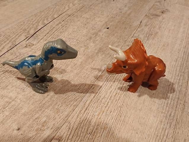 Mc Donald's Statuette: Mcdonald's Dinosaurier 2 Stk – Usato da Grenchen venduto da Zombiepolizist 2