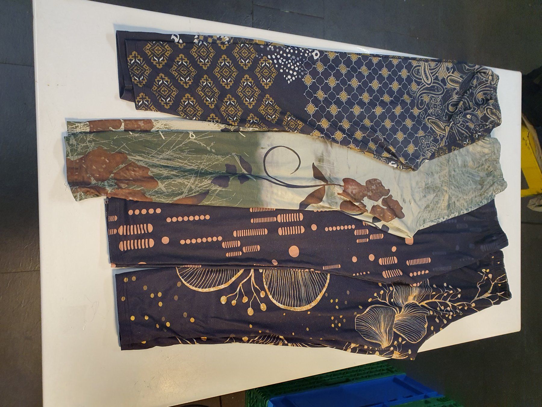 Leggings: 4 Stk Leggins grösse S – Usato da Zürich venduto da loosebone