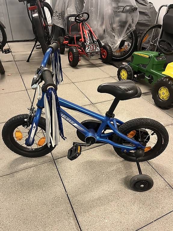 Specialized Velos: Kindervelo 12' Specialized – Gebraucht aus Kriens von B2B_Company