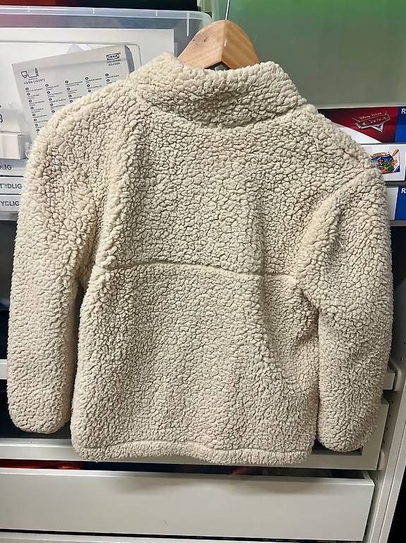 Jacken & Mäntel: Kuschelweiche Jacke 152 – Gebraucht aus Sursee von Sportsreh 1