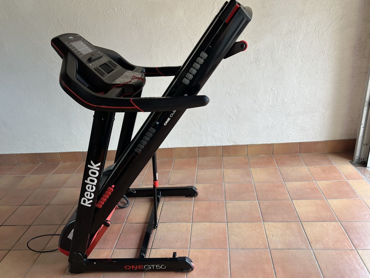 Reebok Hometrainer: Laufband Reebok ONE GT50 – Usato da Ramsen venduto da idrizi05 1