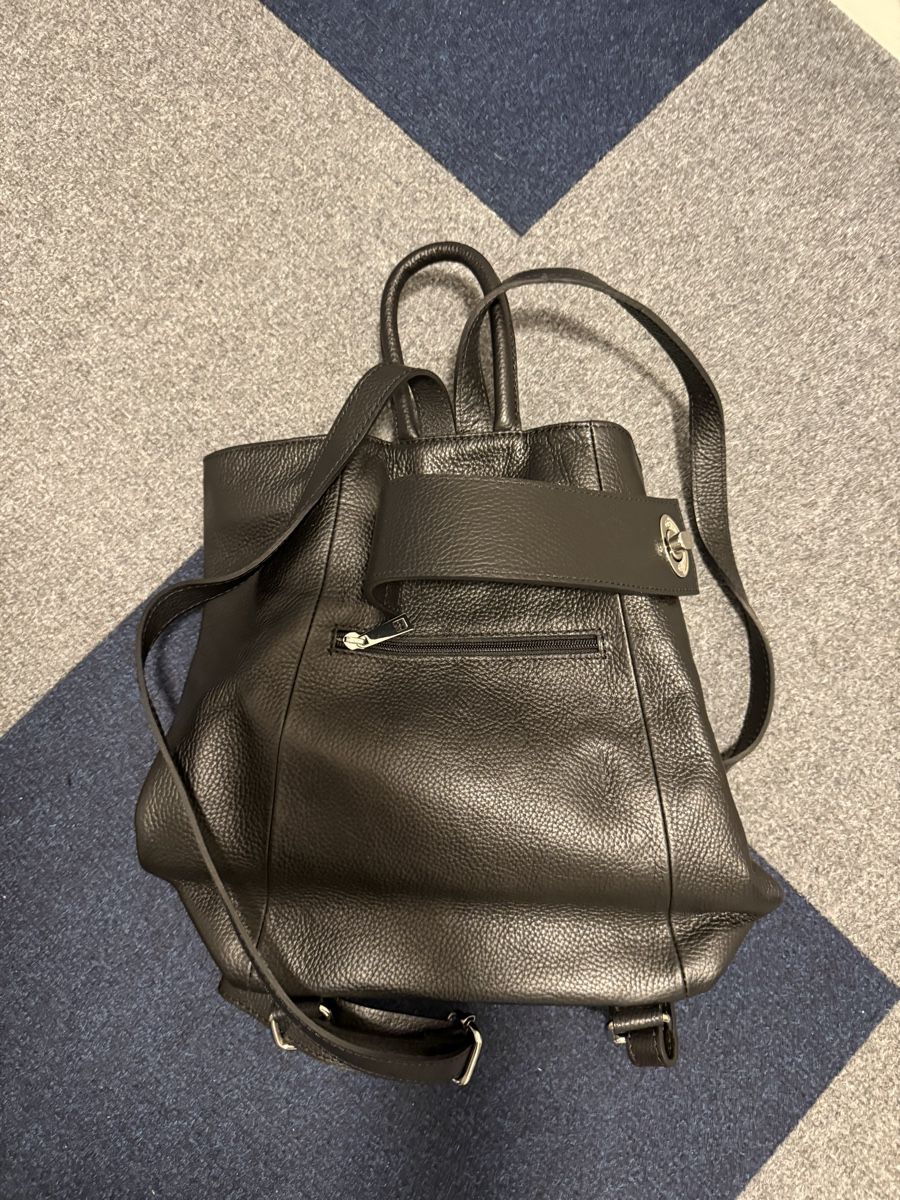 Zaini: Black Leather Backpack - Stylish Everyday Bag - VGC! – Nuovo e nell'imballaggio originale da Zuerich venduto da mjaudm 3