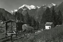 Grächen   VS  -   Landschaft mit Weisshorngruppe    um 1963