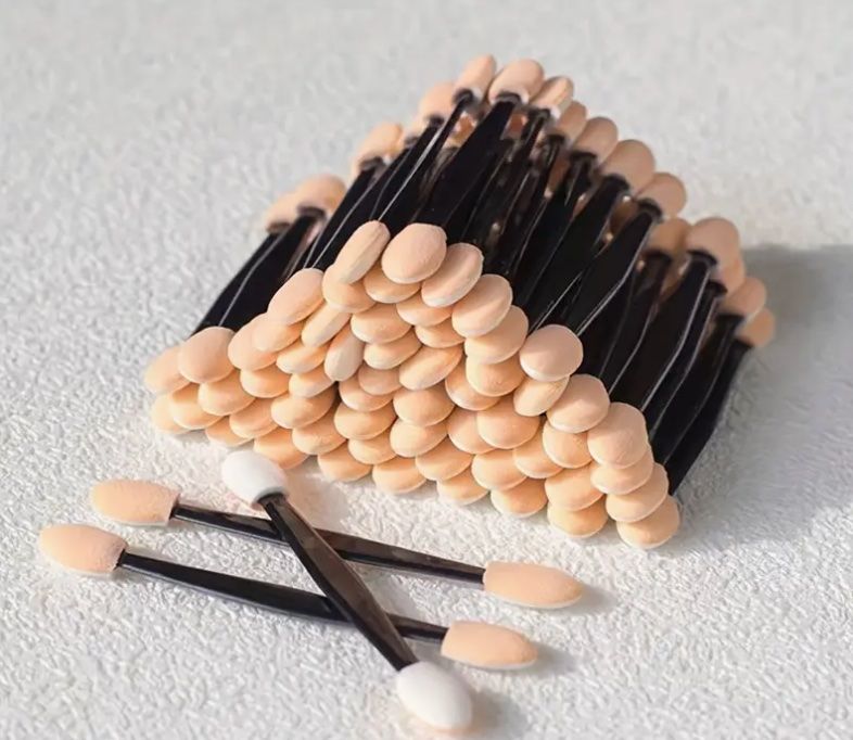 Maquillage: Lidschattenpinsel – Neuf avec emballage d'origine à Wagenhausen par Kahlen
