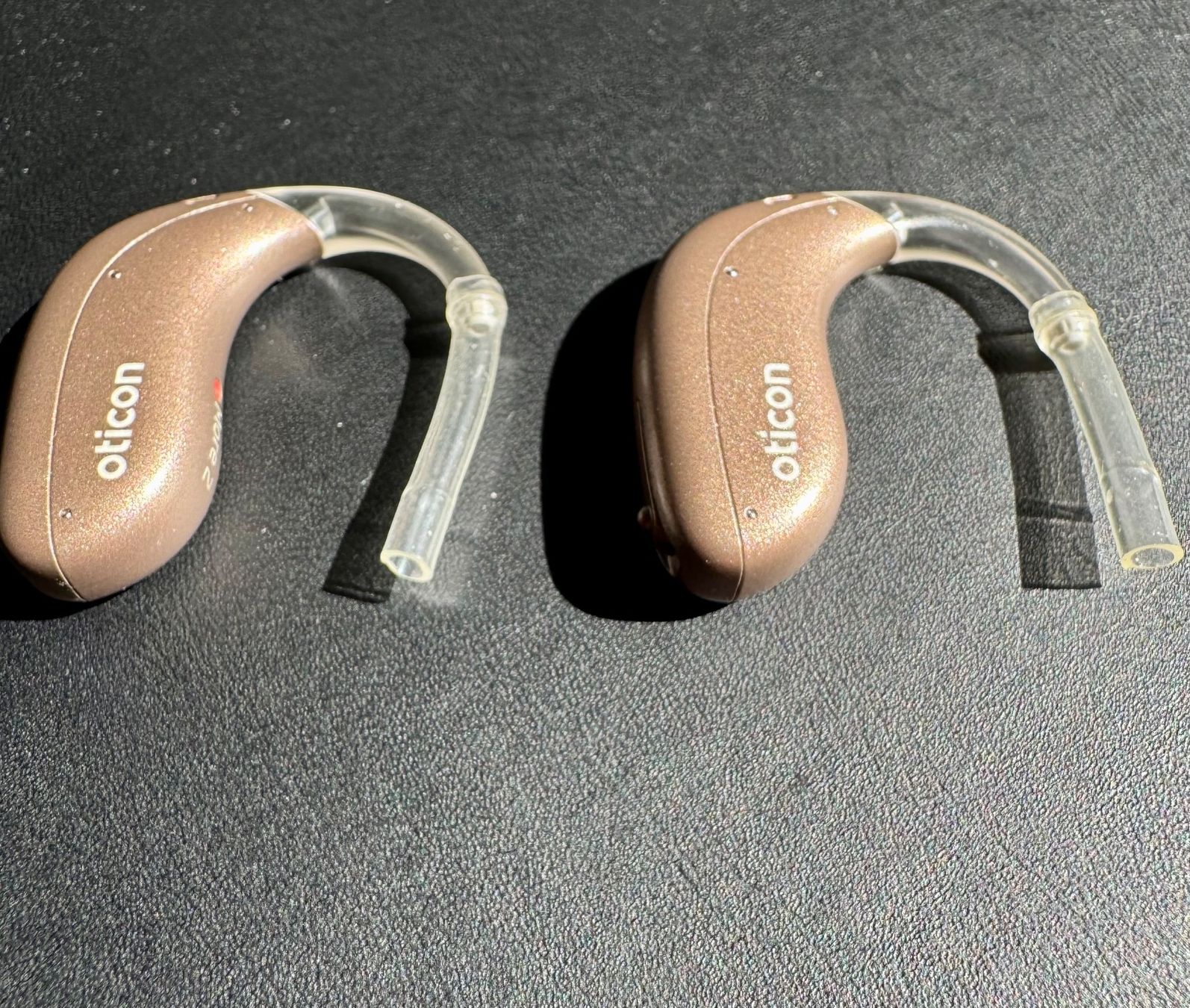 Oticon Attrezzature mediche: Oticon more2 miniBTE R Hörgeräte – Usato da Hermetschwil-Staffeln venduto da Mobile2013 6