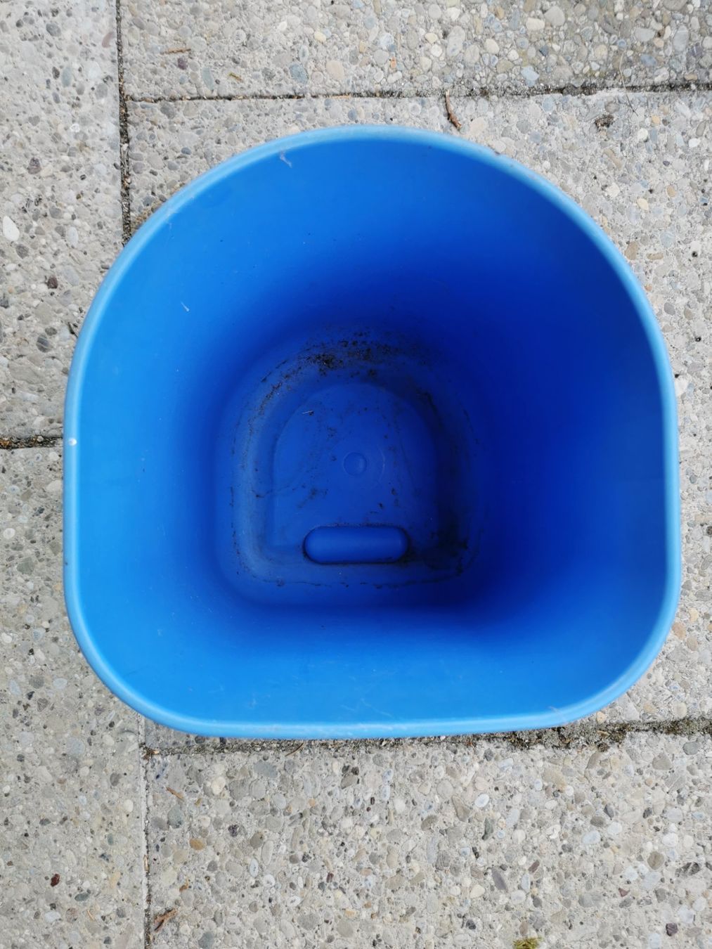 Autres articles pour la maison: Blauer Putzeimer – D'occasion à Glattfelden par sut_q8d2 3