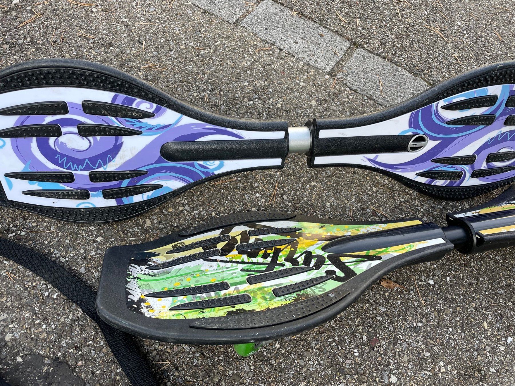 Skateboards: Zwei Waveboards Streenthunter und Streetsurfing – Usato da Küsnacht ZH venduto da Cmunte01 1