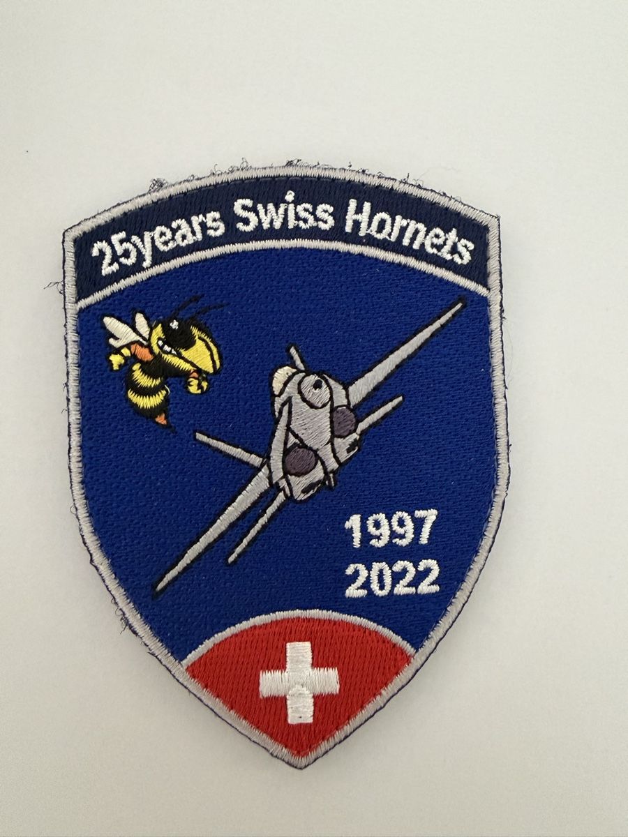 Armée suisse Plaquettes & Badges: Swiss Hornet 25 years patch  – D'occasion à Chamoson par Lio_Rey