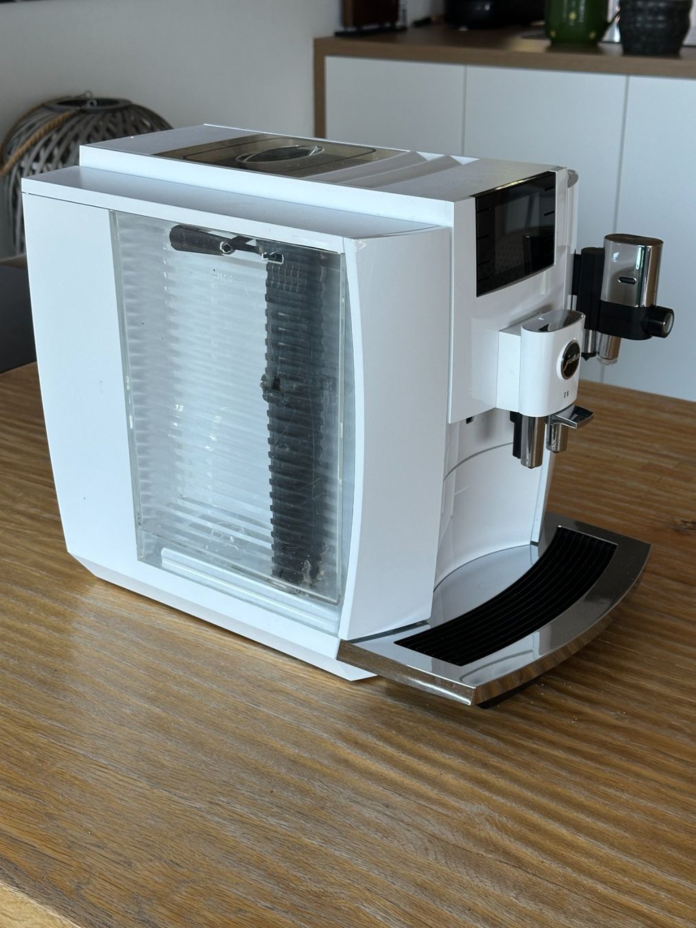 Jura Macchine per caffè & Macchine per espresso: Kaffeemaschine Jura E8 – Usato da Oberhofen Thun'see venduto da brnw36 3