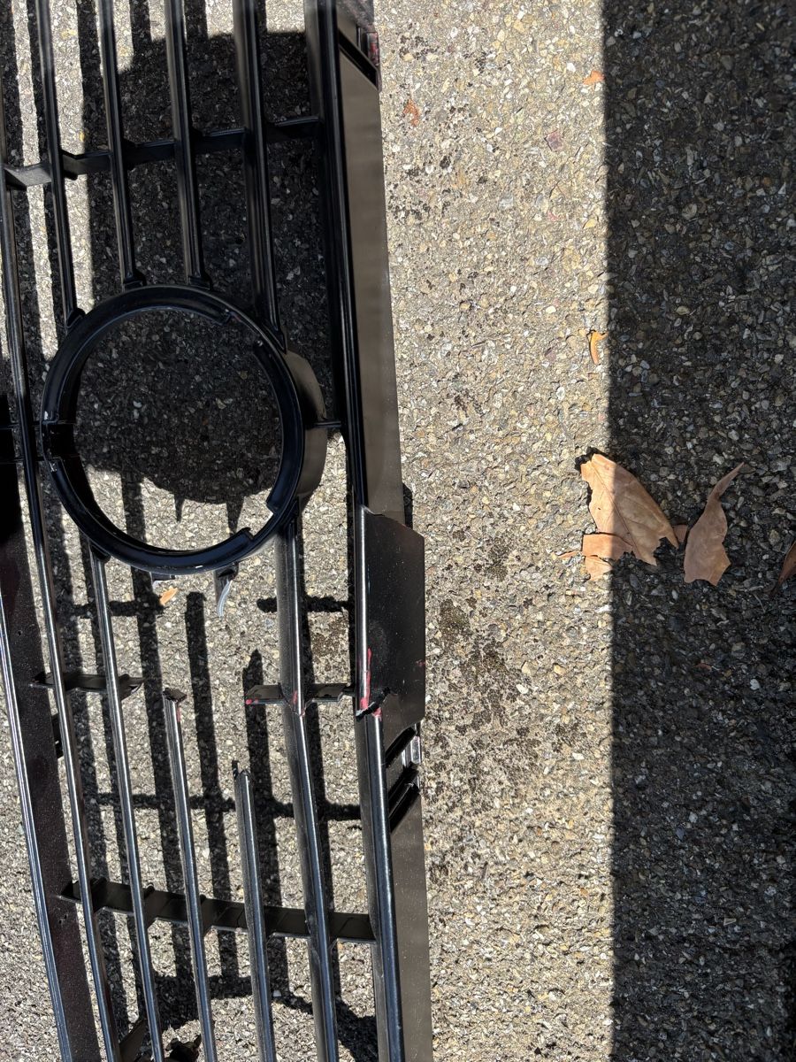 VW Alle Autoersatzteile: Autoteile Set Golf 2 Scheinwerfer Grill Gitter – Gebraucht aus Dübendorf von mba_5yvw 2