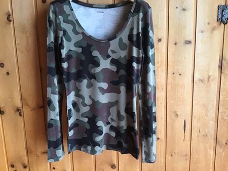 Damen Langarmshirt Tarnmuster Grösse S / Mguter Zustand